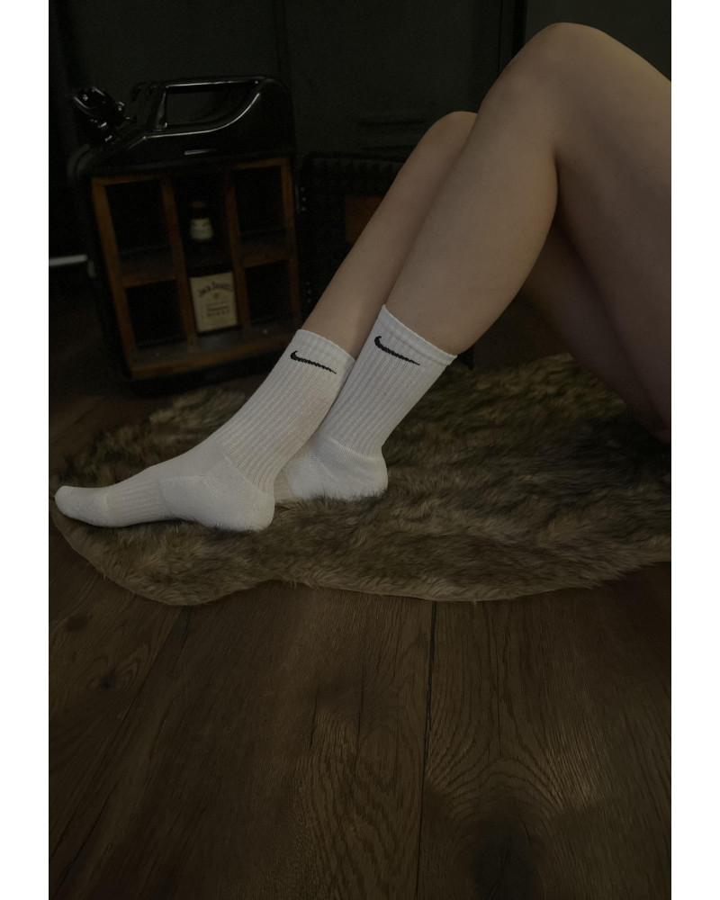 Weiße Tennissocken- ich trage sie extra für dich