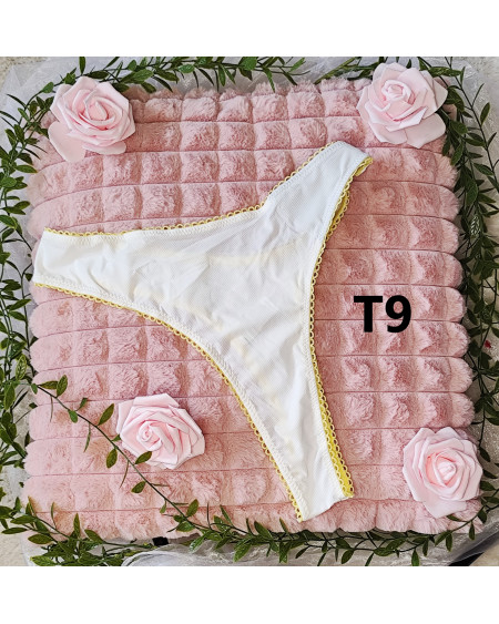 verspielte Tangas