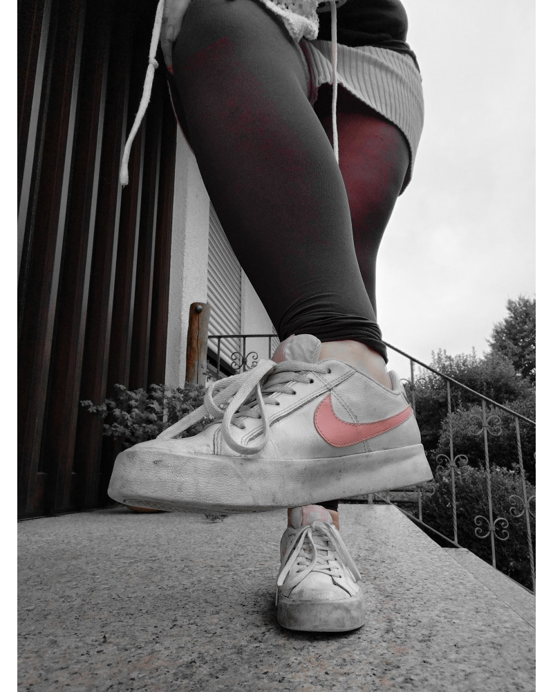 Nikes mit Anweisungen 
