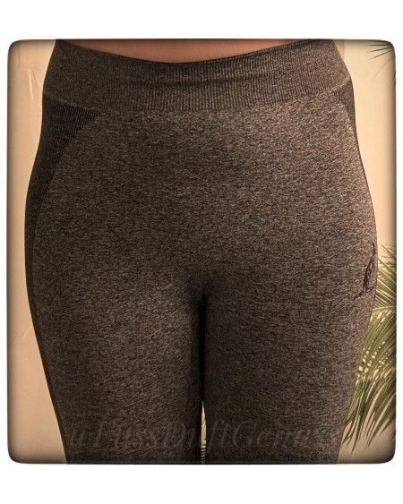 Sportleggings ohne Slip getragen 