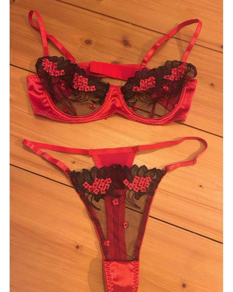 Heißes Dessous-Set Heißes Dessous-Set