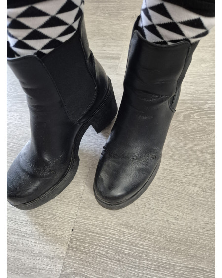 Getragene Schuhe