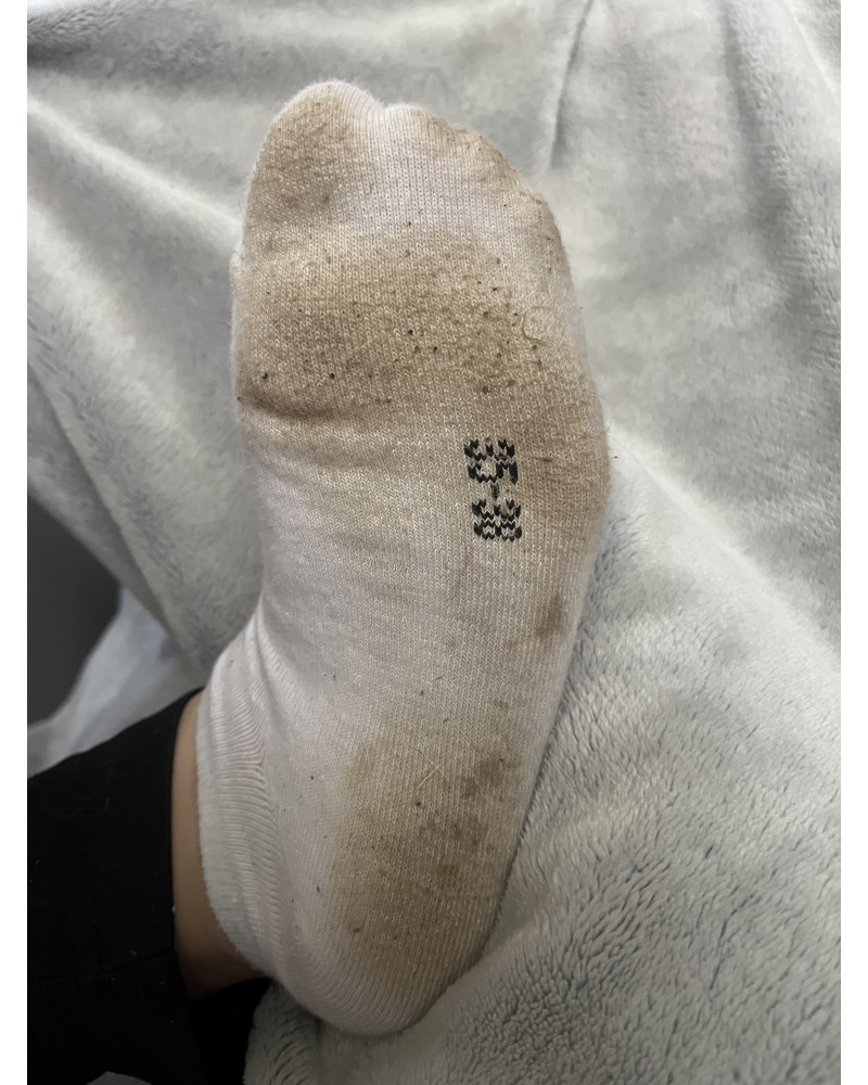Weiße stinkende Sneaker 🔥
