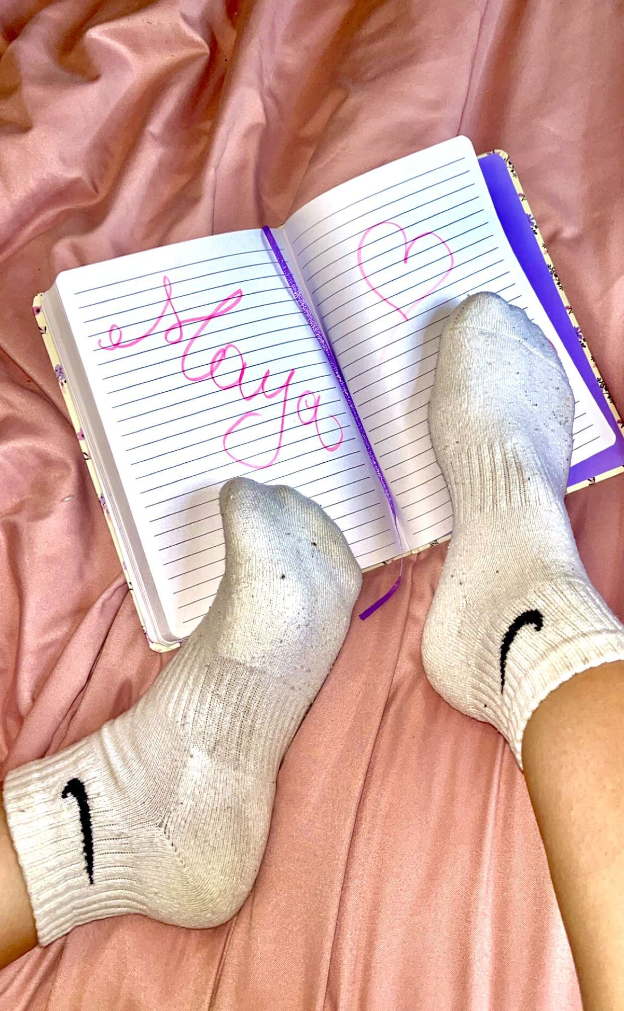 MayaLoveFeet