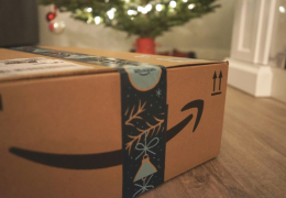 Cartes-cadeaux Amazon comme méthode de paiement pour la vente de sous-vêtements et de chaussettes portés : Discret et sécurisé